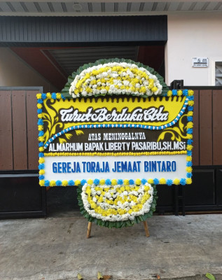 Papan Bunga Duka di Conggeang Kulon